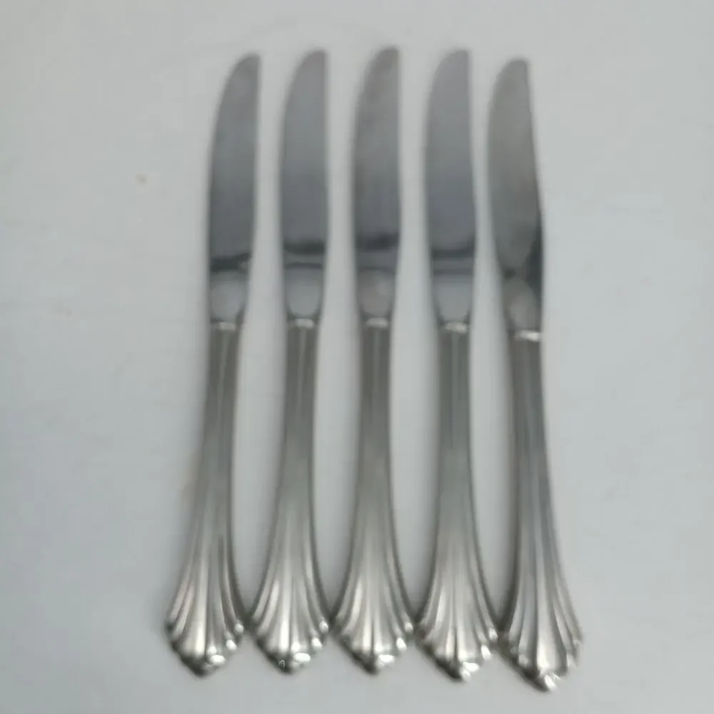 5X BK Oneida Bancroft Butter Knives Glossy Stainless Steel Flatware